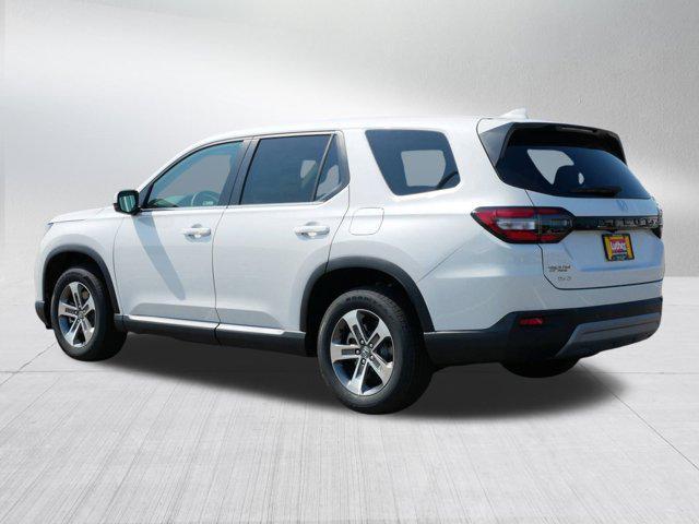 new 2025 Honda Pilot car, priced at $47,550