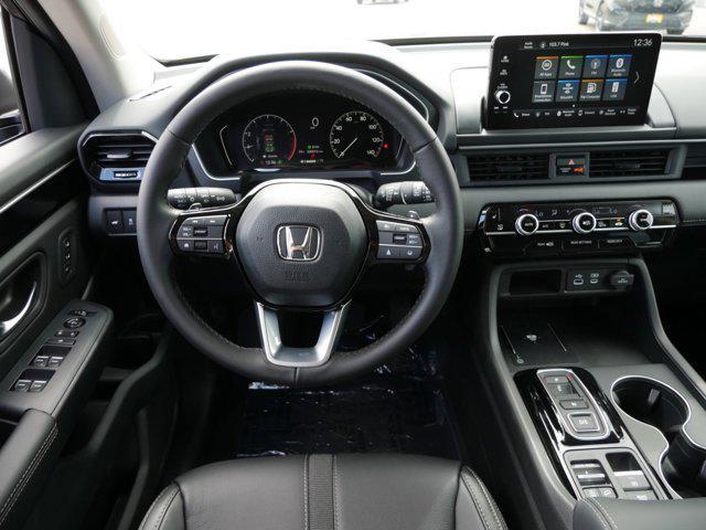 new 2025 Honda Pilot car, priced at $47,550