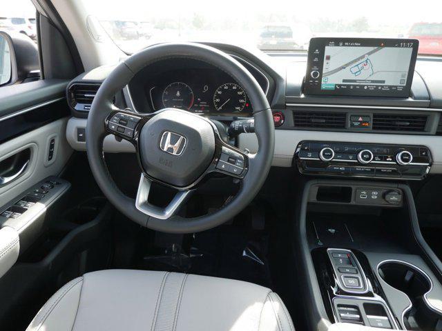 new 2025 Honda Pilot car, priced at $51,550
