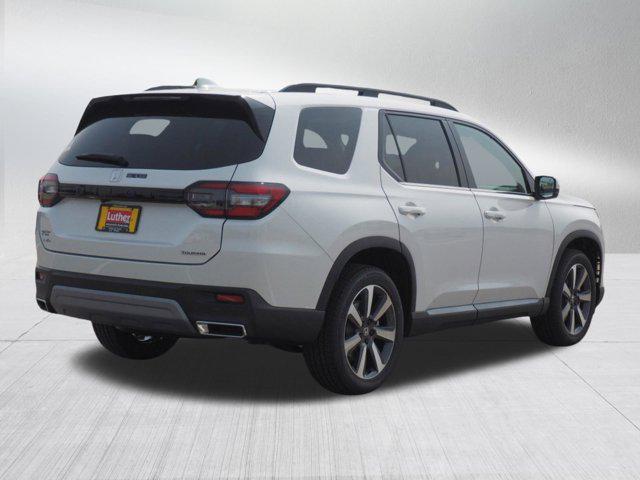 new 2025 Honda Pilot car, priced at $51,550