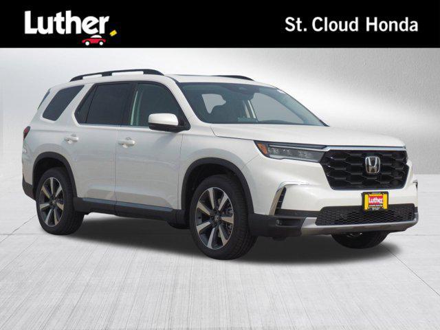 new 2025 Honda Pilot car, priced at $51,550