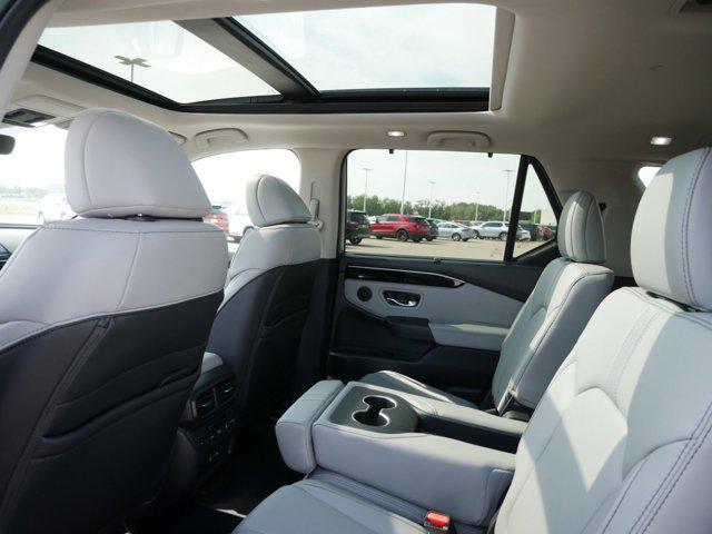 new 2025 Honda Pilot car, priced at $51,550