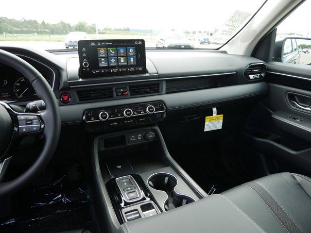 new 2025 Honda Pilot car, priced at $47,050