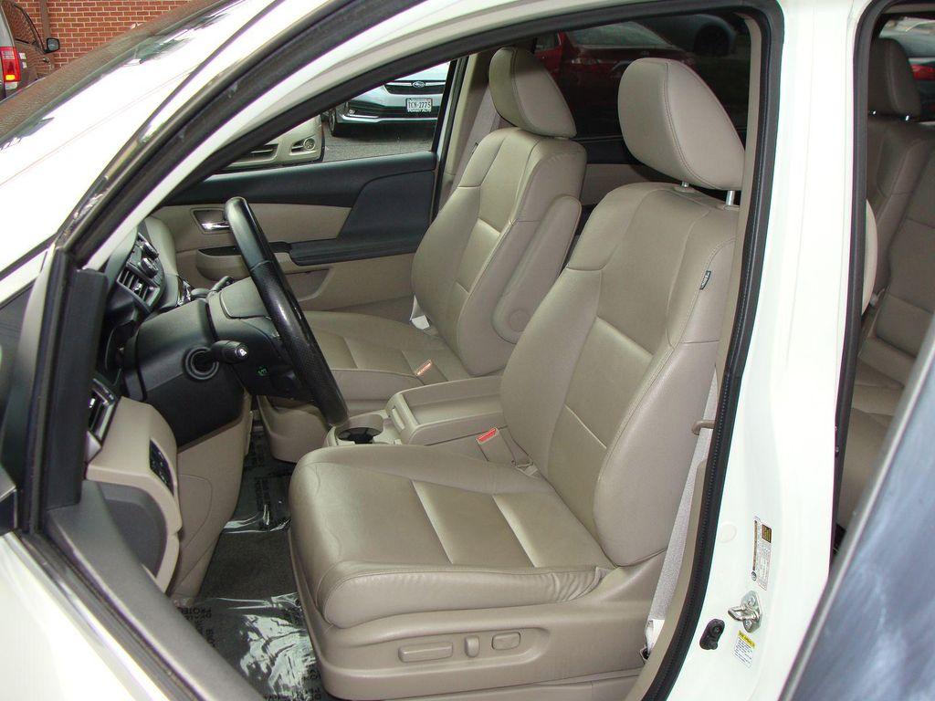 used 2015 Honda Odyssey car, priced at $17,999