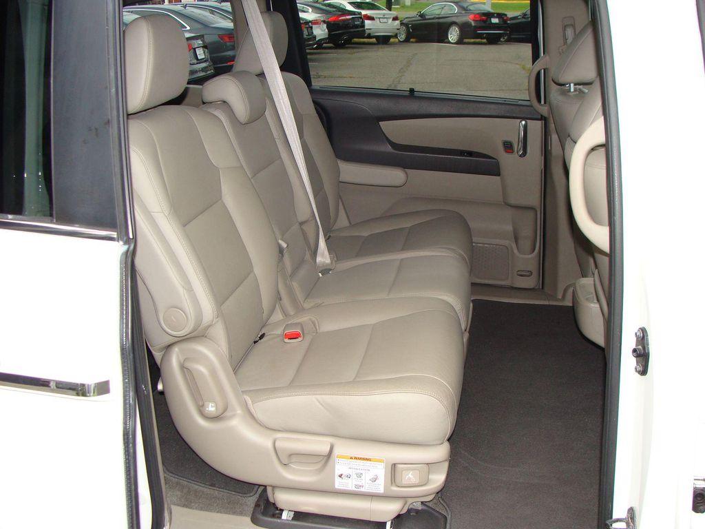 used 2015 Honda Odyssey car, priced at $17,999