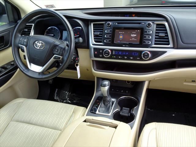 used 2015 Toyota Highlander car, priced at $15,888