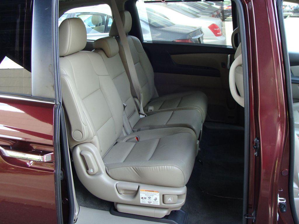 used 2015 Honda Odyssey car, priced at $19,999