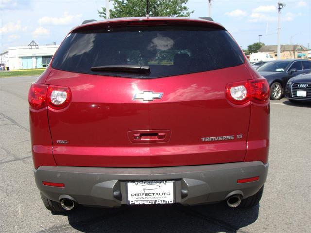 used 2011 Chevrolet Traverse car, priced at $10,999