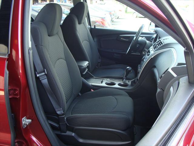 used 2011 Chevrolet Traverse car, priced at $10,999