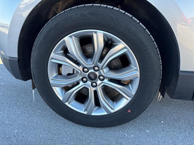 used 2024 Ford Edge car, priced at $31,994
