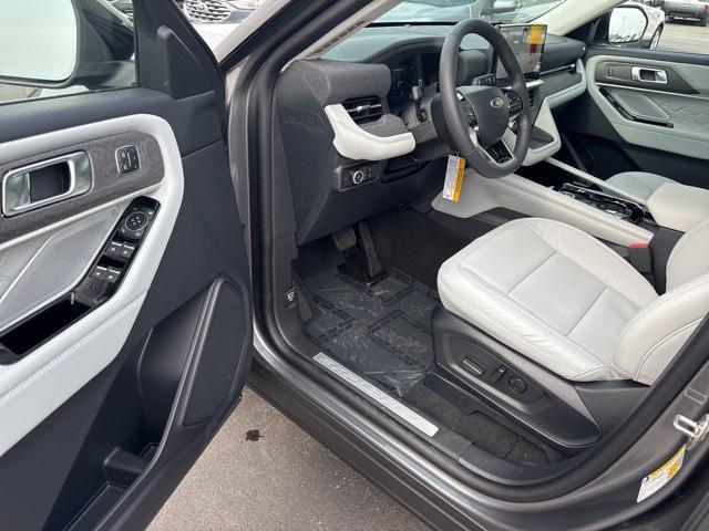 new 2025 Ford Explorer car, priced at $55,826
