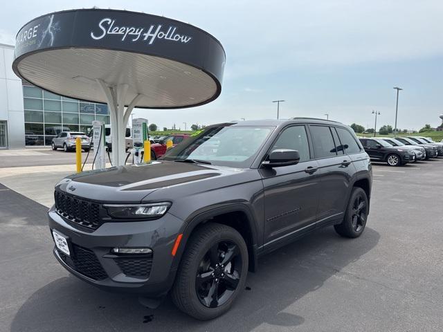 used 2025 Jeep Grand Cherokee car, priced at $42,995