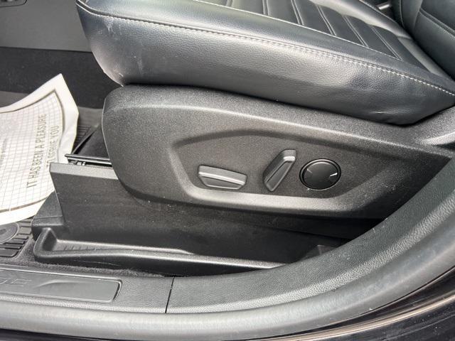 used 2024 Ford Edge car, priced at $28,994