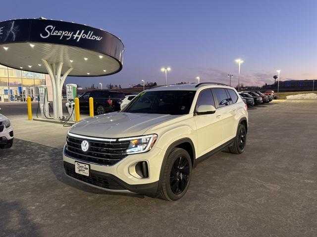 used 2024 Volkswagen Atlas car, priced at $35,994