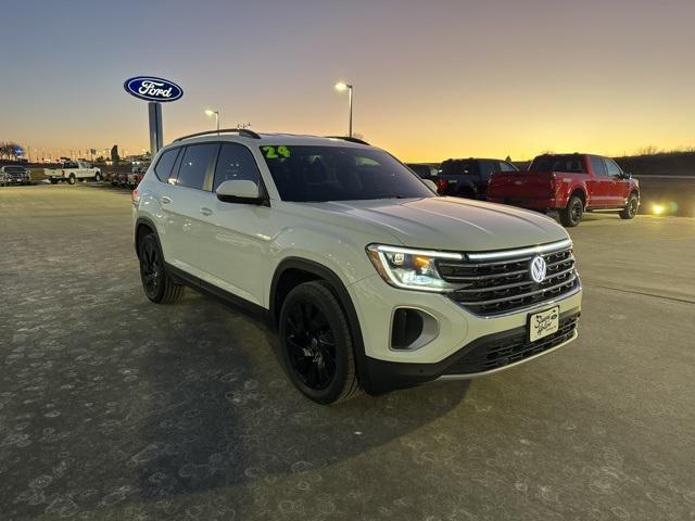 used 2024 Volkswagen Atlas car, priced at $35,994