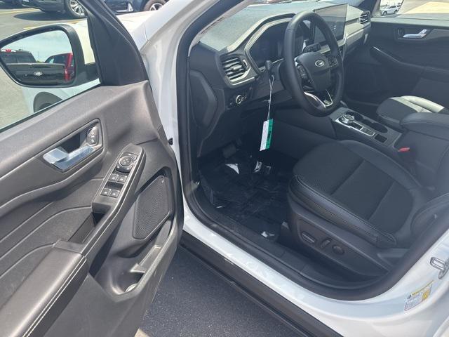 new 2025 Ford Escape PHEV car, priced at $38,906