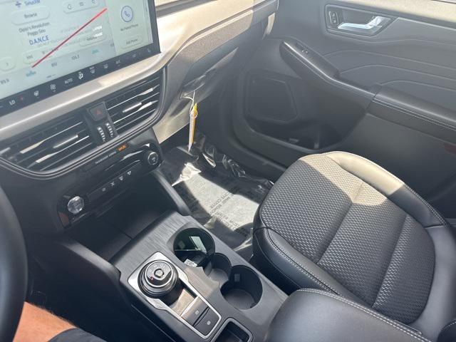 new 2025 Ford Escape PHEV car, priced at $38,906