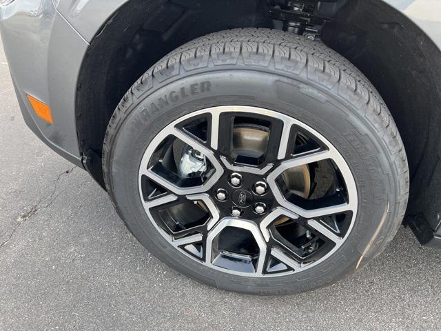 new 2025 Ford Maverick car, priced at $38,592