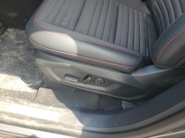 new 2025 Ford Explorer car, priced at $54,072