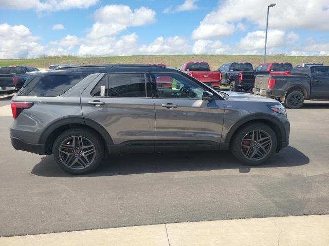 new 2025 Ford Explorer car, priced at $54,072