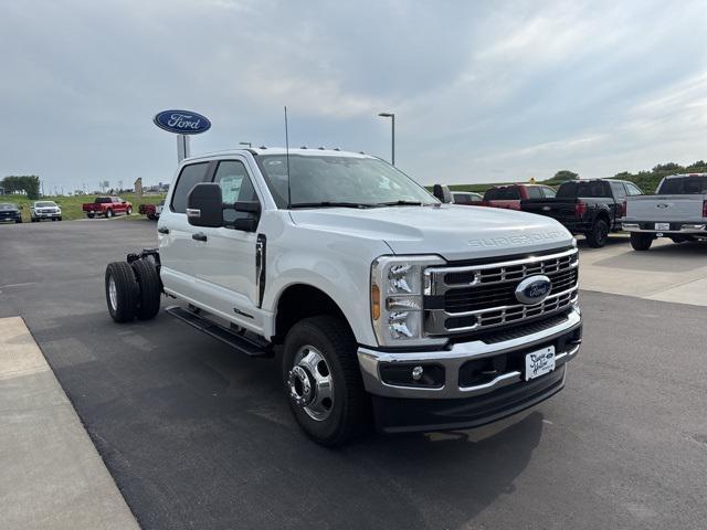new 2025 Ford F-350 car, priced at $69,768