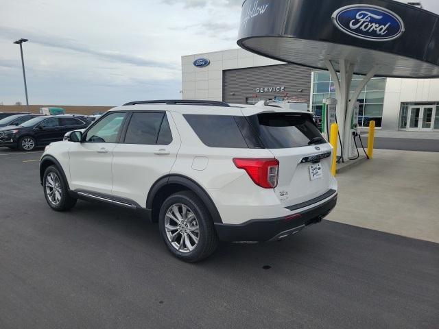 new 2024 Ford Explorer car, priced at $50,979