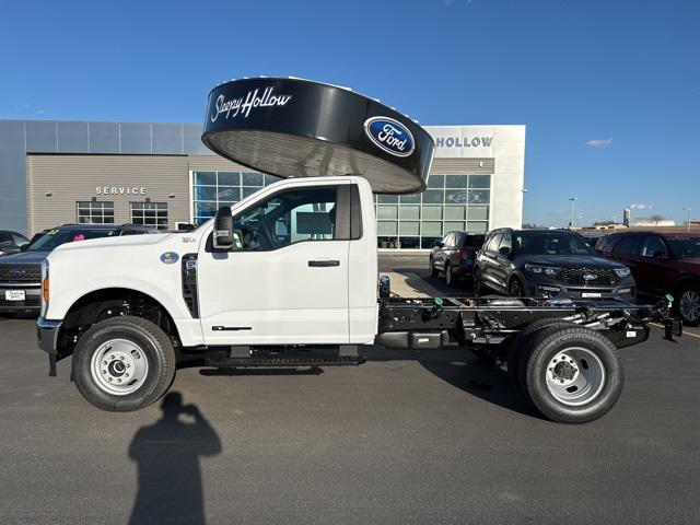 new 2024 Ford F-350 car, priced at $65,259