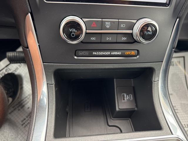 used 2024 Ford Edge car, priced at $30,994