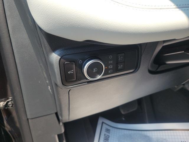 new 2025 Ford Explorer car, priced at $59,047