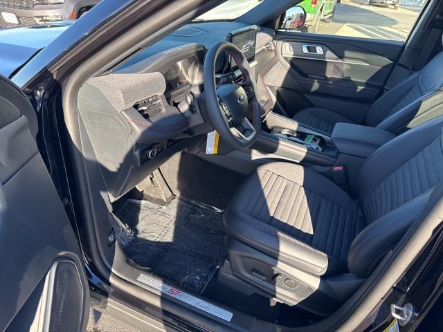 new 2025 Ford Explorer car, priced at $51,671
