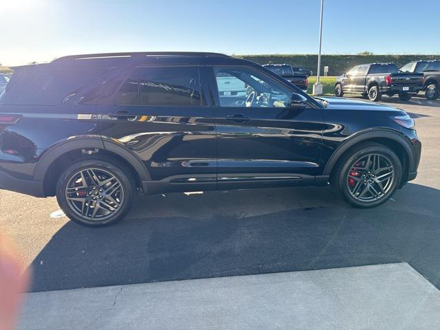 new 2025 Ford Explorer car, priced at $51,671