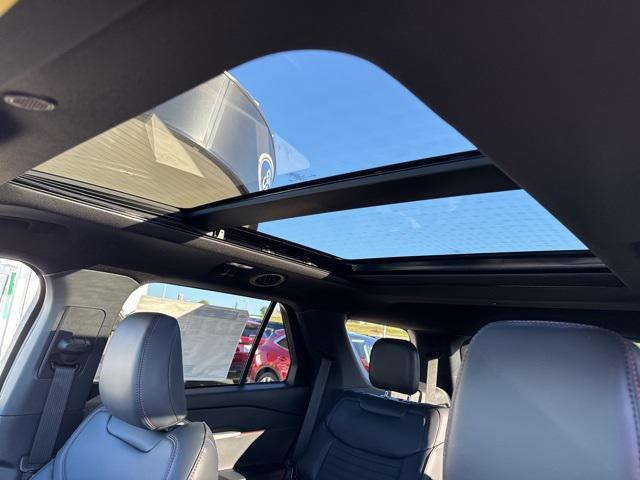 new 2025 Ford Explorer car, priced at $51,671