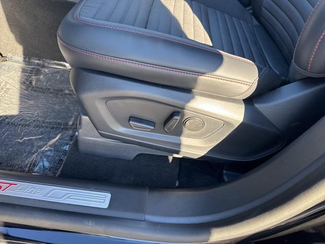 new 2025 Ford Explorer car, priced at $51,671
