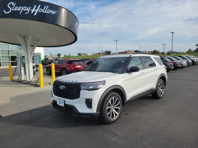 new 2025 Ford Explorer car, priced at $50,102