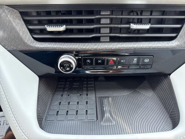 new 2025 Ford Explorer car, priced at $58,899