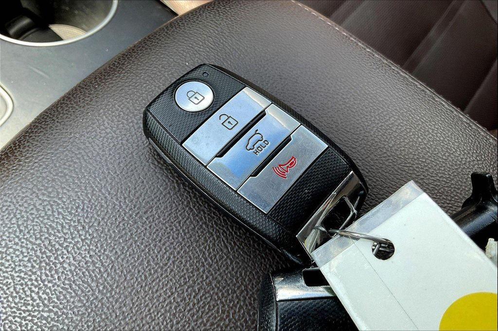 used 2019 Kia Sorento car, priced at $17,790