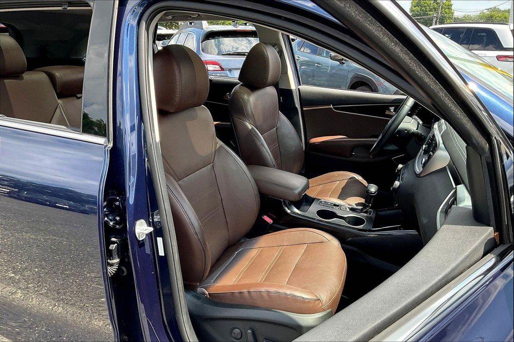 used 2019 Kia Sorento car, priced at $17,790