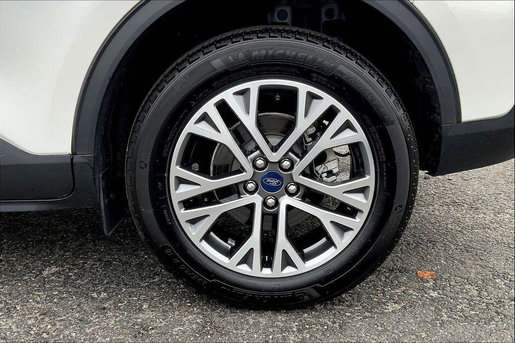 used 2022 Ford Escape car, priced at $22,490