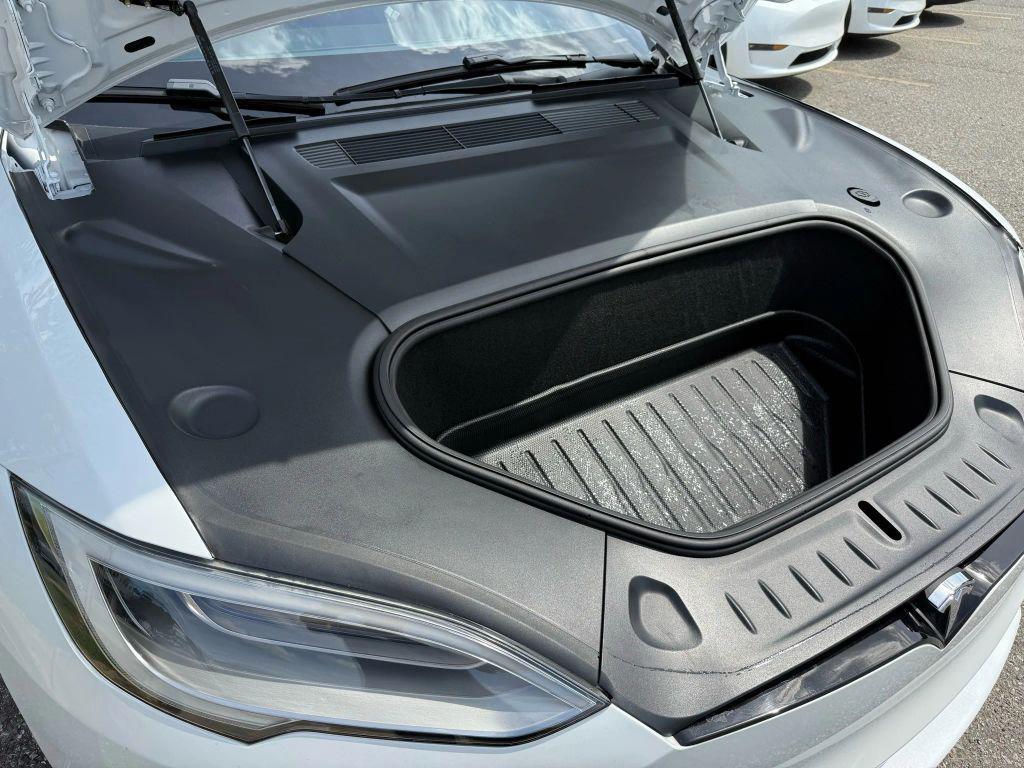 used 2021 Tesla Model S car, priced at $39,997