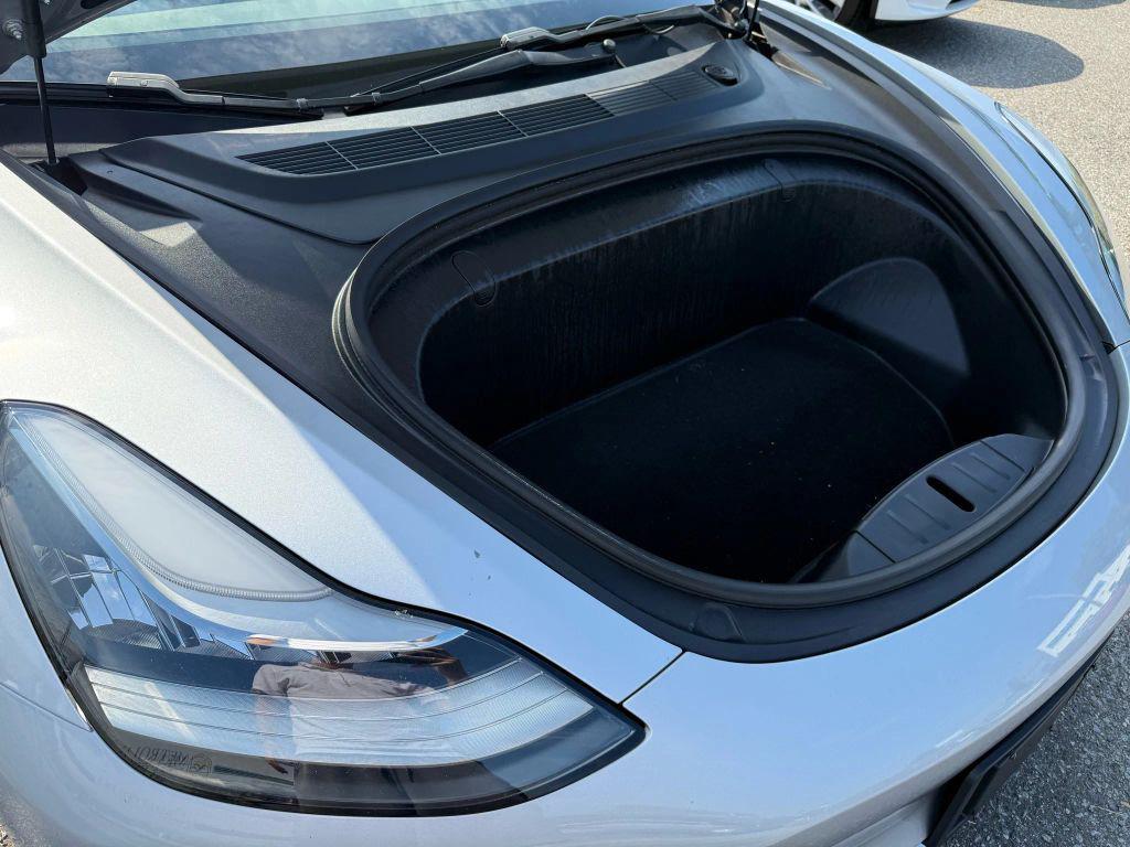 used 2018 Tesla Model 3 car, priced at $21,000