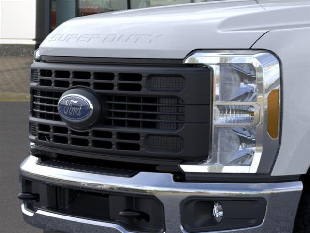 new 2025 Ford F-250 car, priced at $53,641