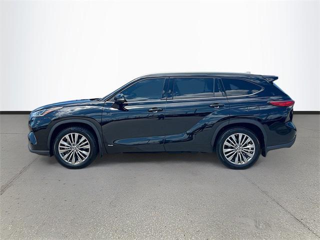 used 2023 Toyota Highlander Hybrid car, priced at $47,750