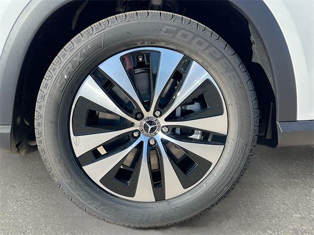 new 2025 Mercedes-Benz GLE 450 car, priced at $79,045