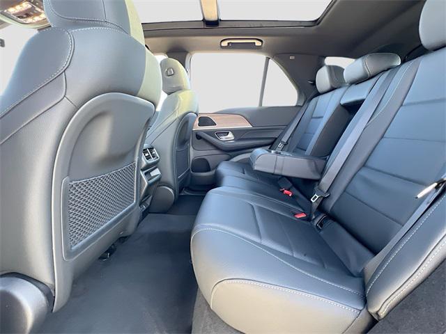 new 2025 Mercedes-Benz GLE 450 car, priced at $75,795