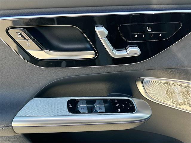 new 2025 Mercedes-Benz GLC 350e car, priced at $67,150