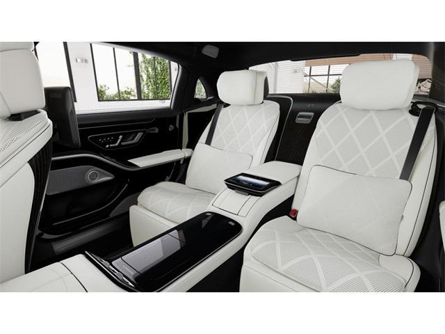 new 2024 Mercedes-Benz Maybach S 680 car, priced at $272,555
