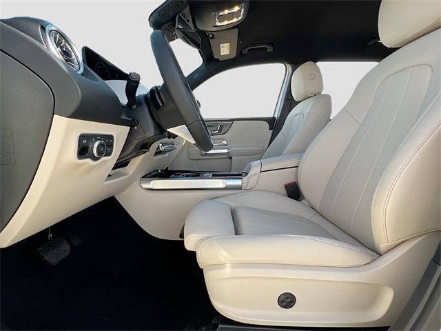new 2025 Mercedes-Benz GLB 250 car, priced at $49,595