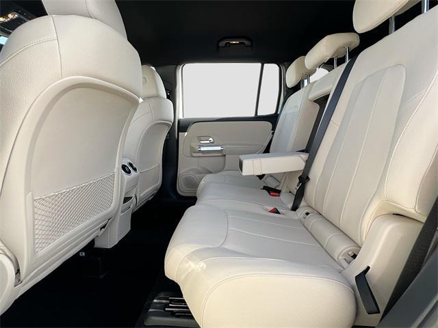 new 2025 Mercedes-Benz GLB 250 car, priced at $49,595