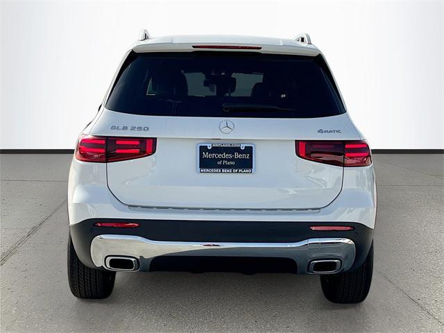 new 2025 Mercedes-Benz GLB 250 car, priced at $49,595