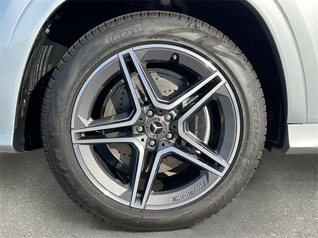 new 2025 Mercedes-Benz GLS 450 car, priced at $95,365